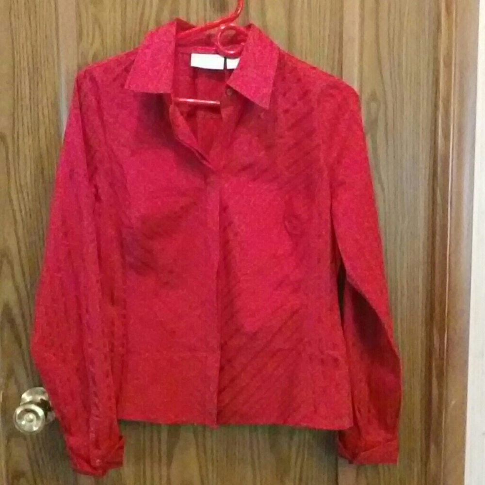 Worthington size 8 dressy red blouse